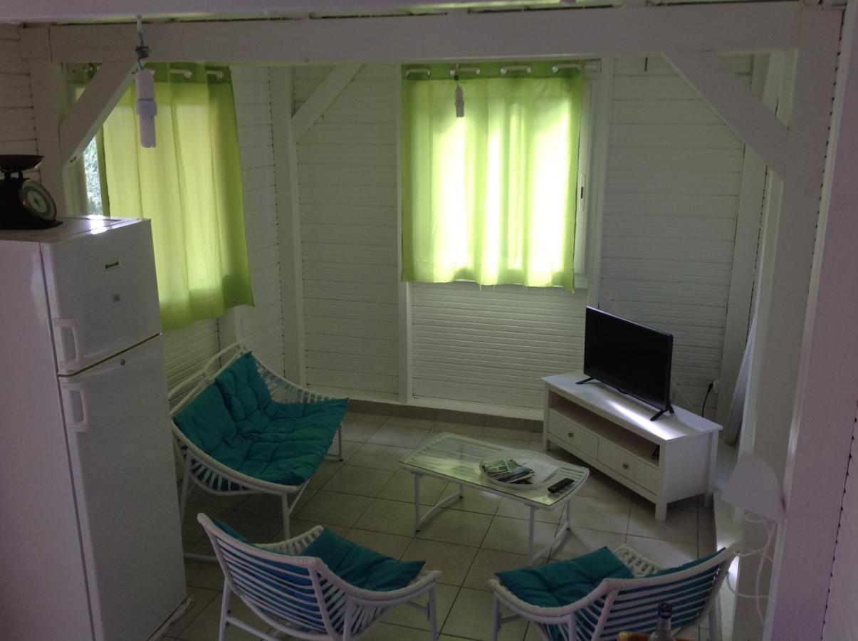 Вилла Location De Meubles Morne-a-l'Eau Экстерьер фото